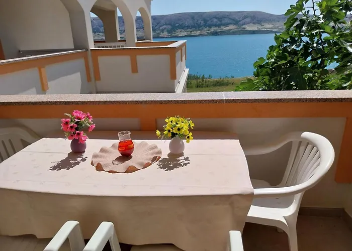 Apartman House With Pool And Sea View