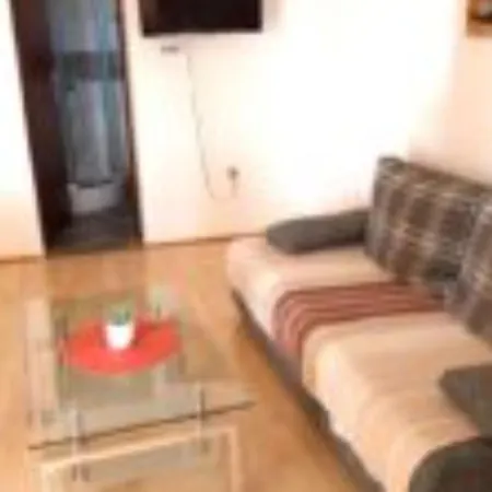 아파트 House With Pool And Sea View 메타이나