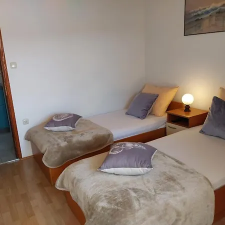 House With Pool And Sea View *